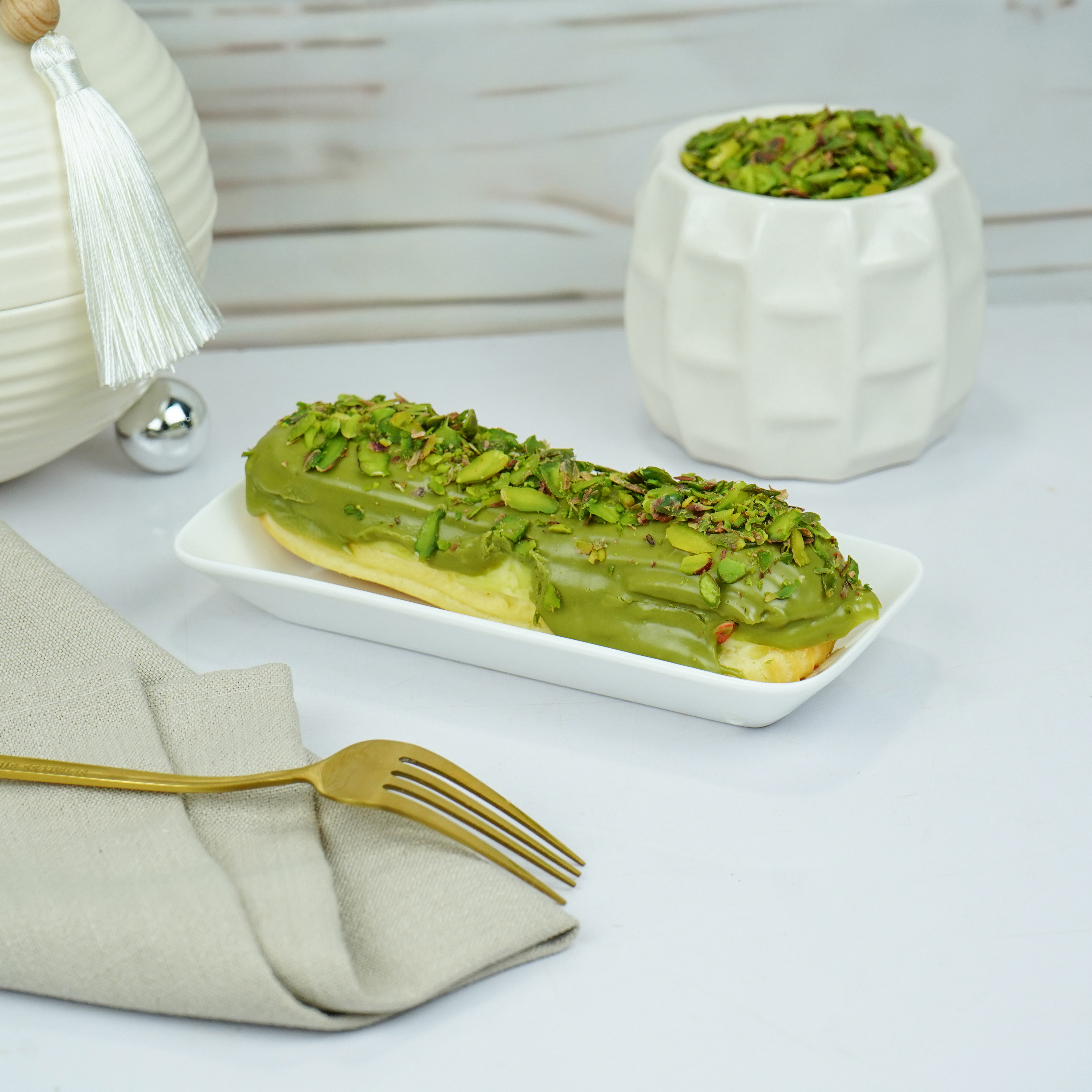 Eclair Pistachios